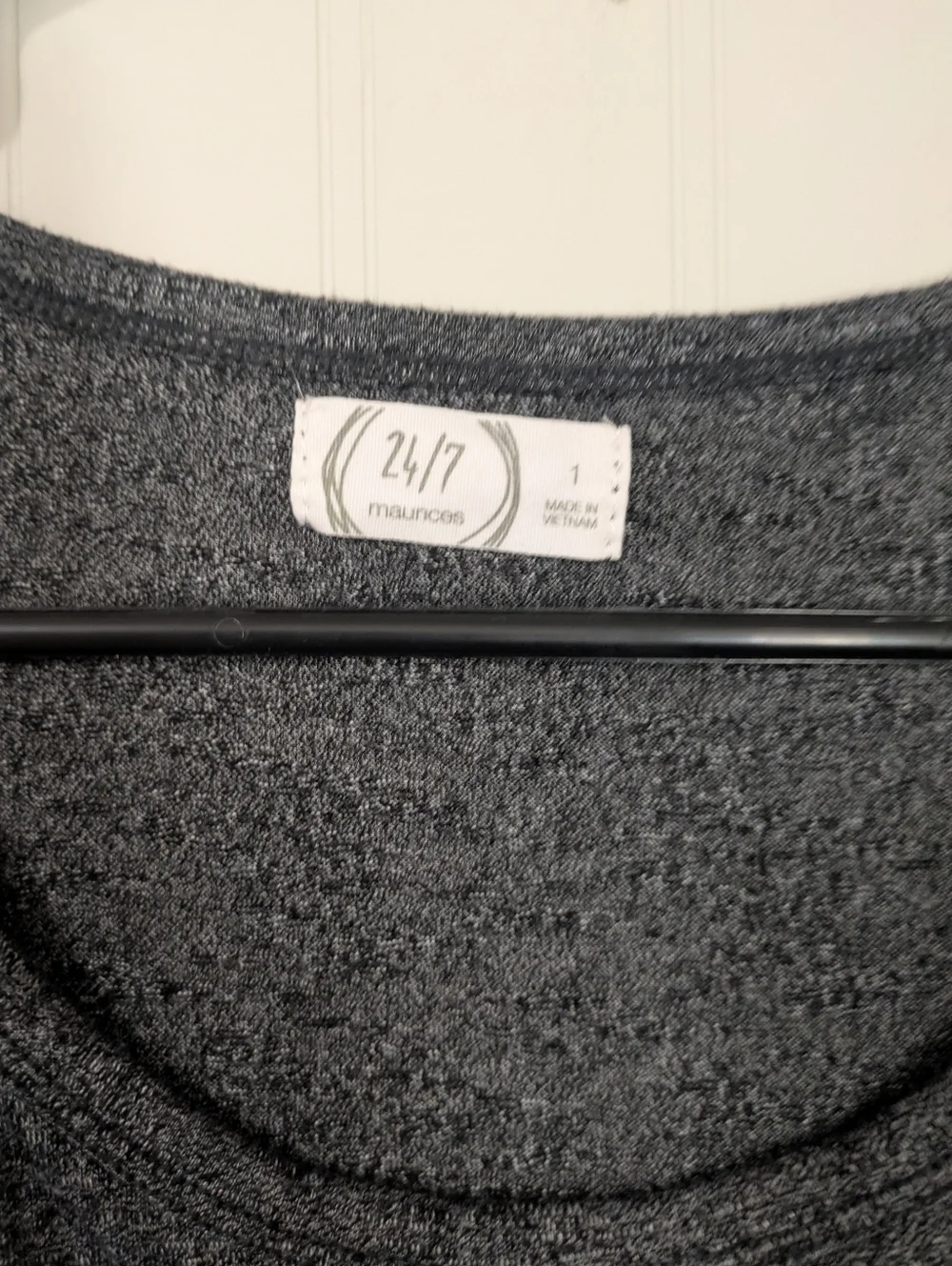 Knot Front Tee - Picture 6 of 6